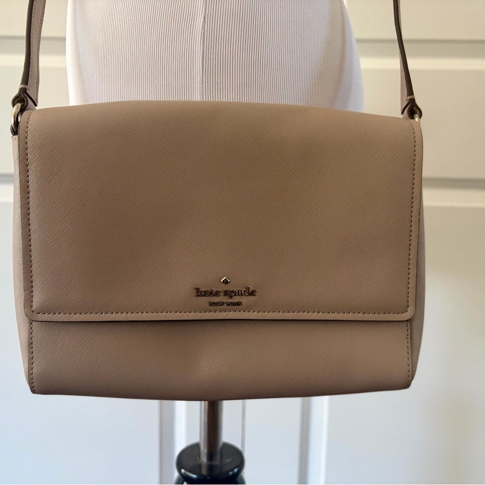 Kate Spade Gray/Lavender Small Pocketbook - Excellent Condition! - Picture 3 of 10